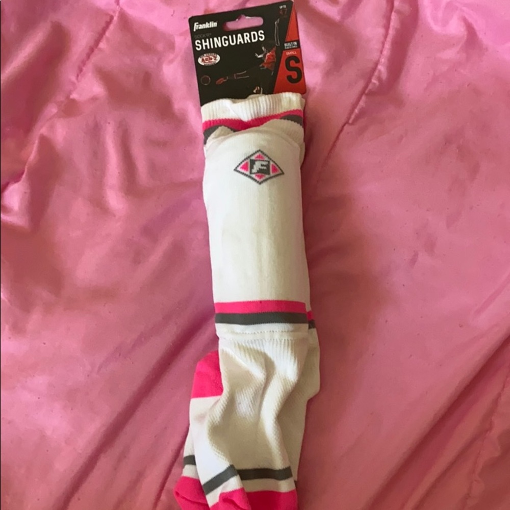Girls shinguards